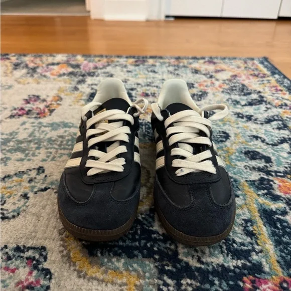 Adidas Sambas - Picture 1 of 7